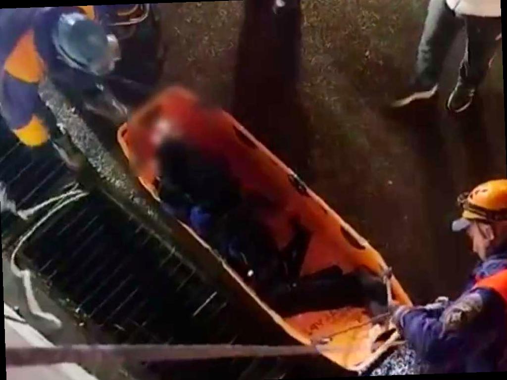 В Сочи произошел инцидент: мужчина упал с трехметровой стены