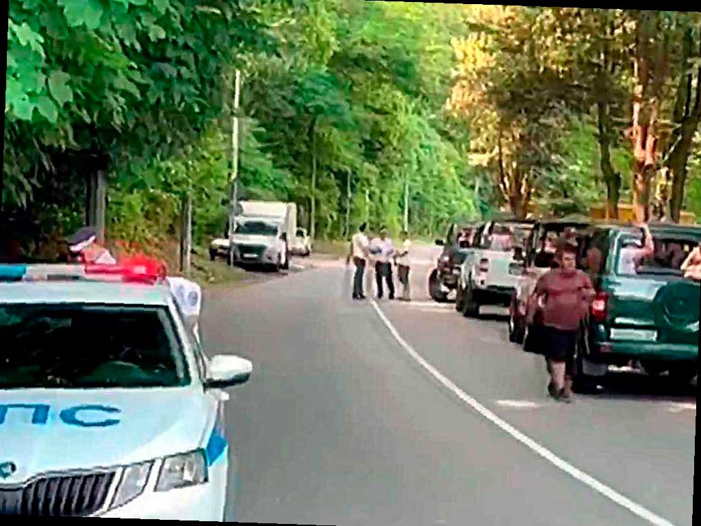 Летом в Сочи будут активно бороться с джипперами-нарушителями