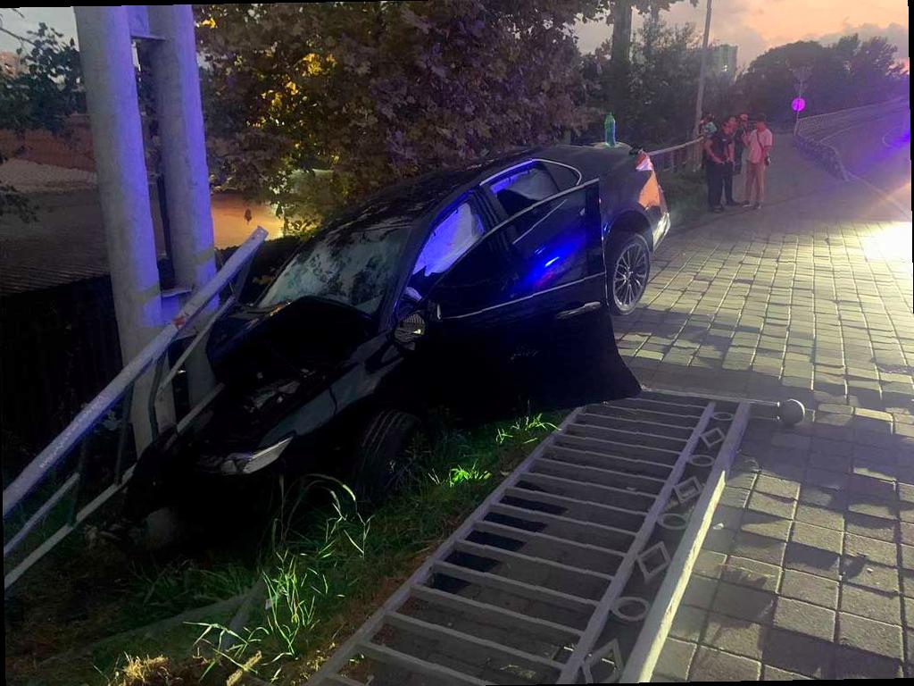В центре Сочи произошло серьезное ДТП: водитель Toyota погиб