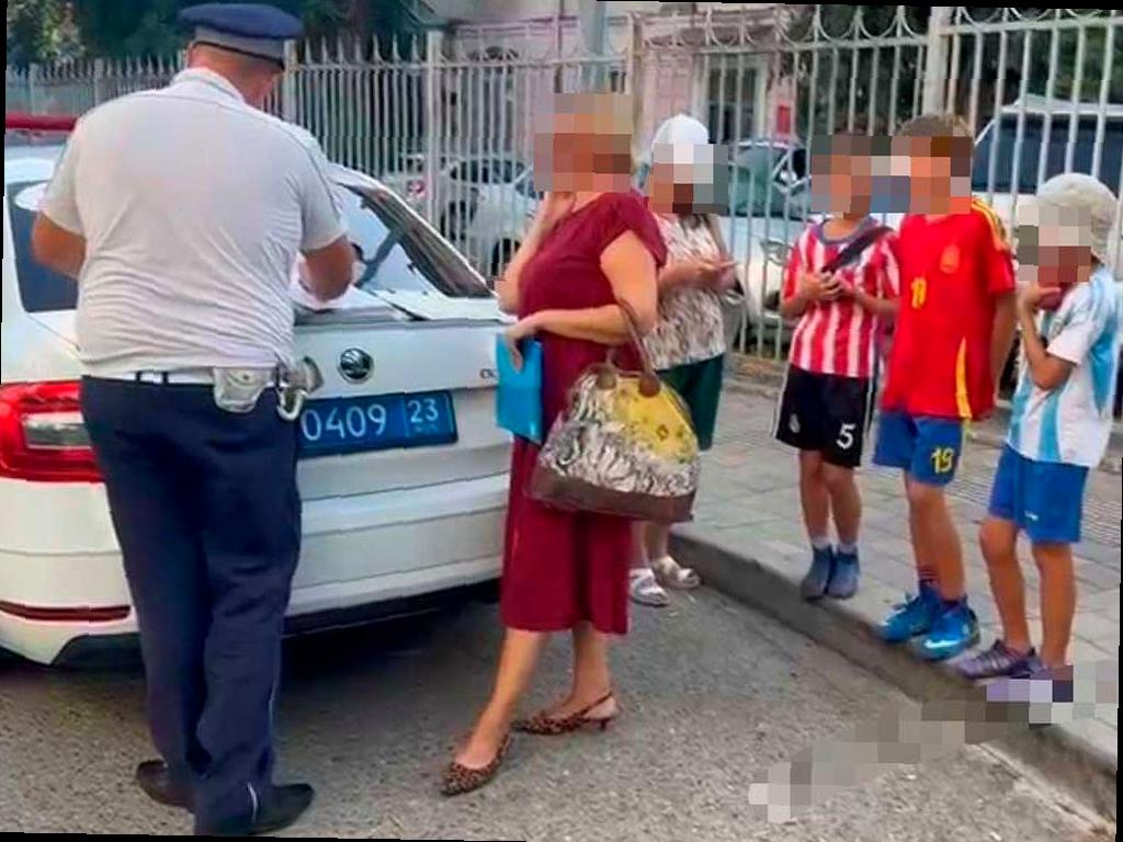 В Сочи остановили деятельность подростков, занимающихся чисткой автомобилей