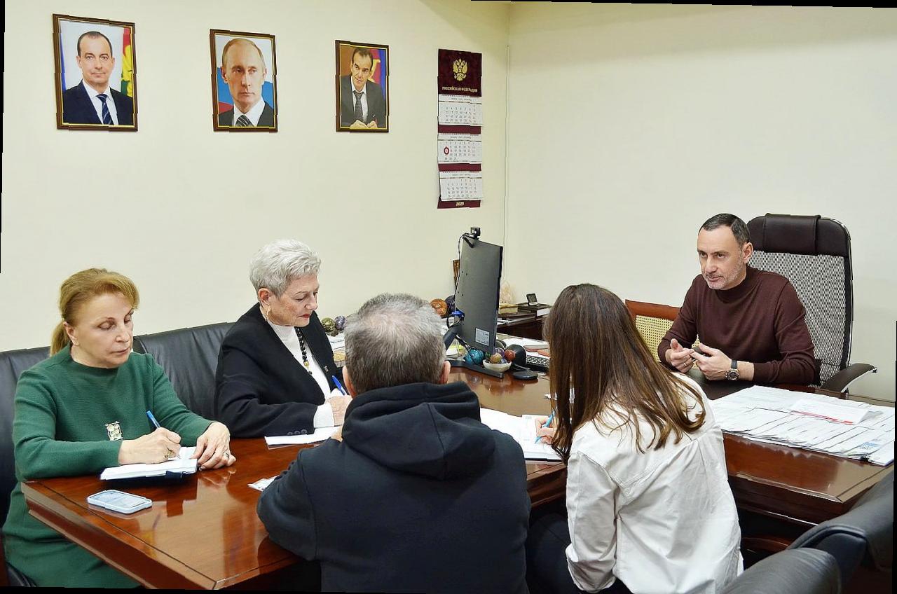 «Виктор Тепляков участвовал в общественной приёмной «Единой России»