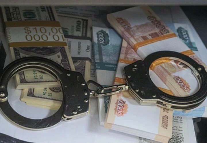 Приговор бывшим полицейским в Сочи за взятку и фальсификацию доказательств