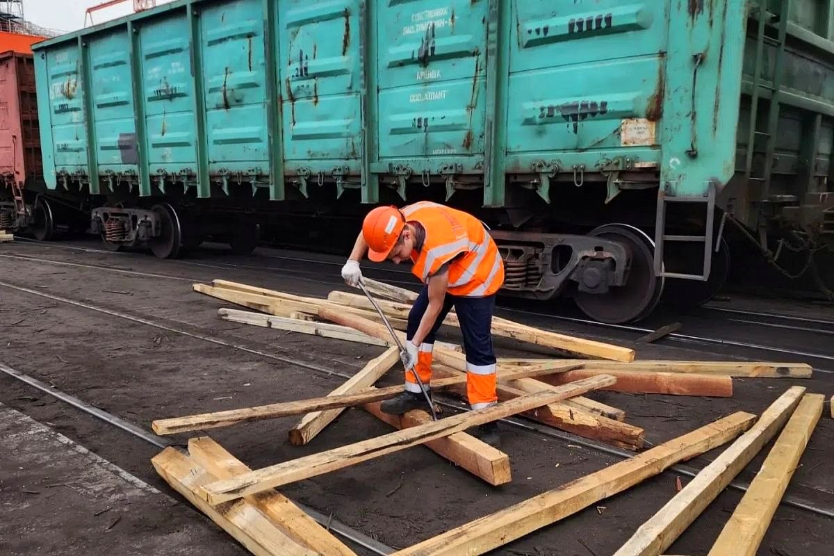 Сочинские студенты получают профессиональный опыт на предприятиях Краснодарского и Хабаровского краев